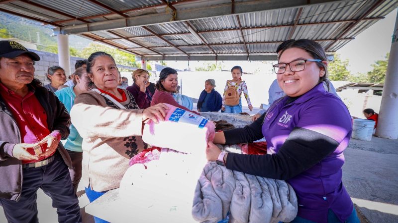 DIF Tamaulipas mantiene la entrega de apoyos invernales a población prioritaria