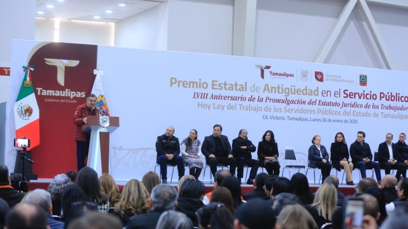 Aumento salarial y pensiones seguras garantiza Américo a las y los trabajadores del Estado